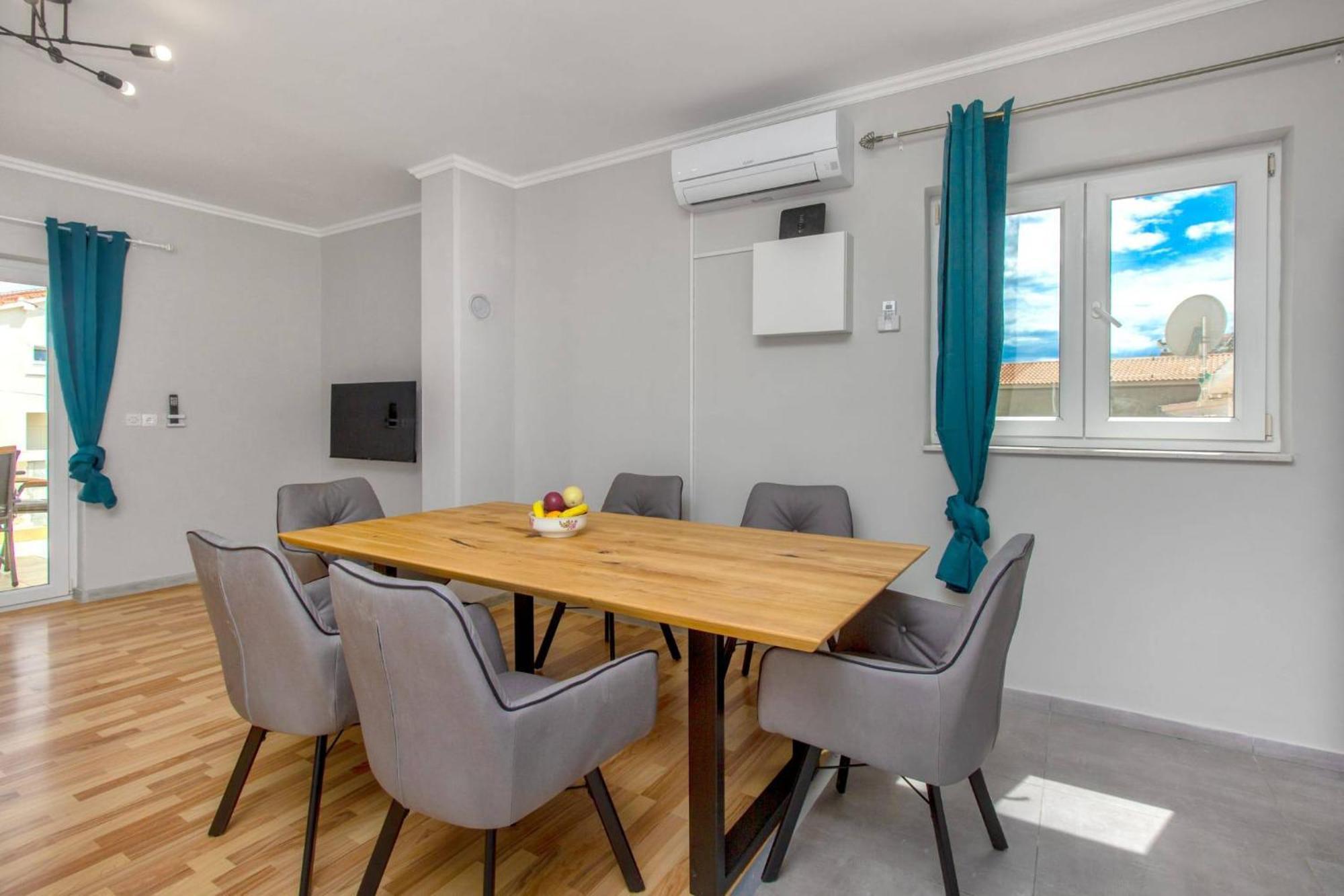 Apartments Alaga Tribalj エクステリア 写真