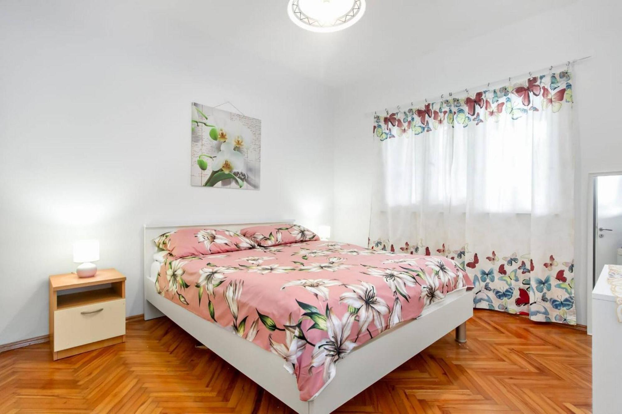 Apartments Alaga Tribalj エクステリア 写真